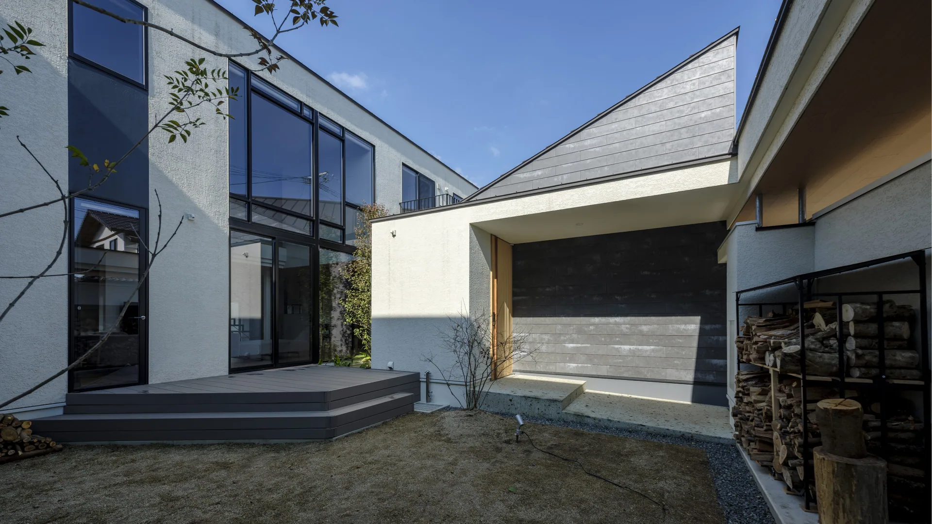 House Y Tasaki