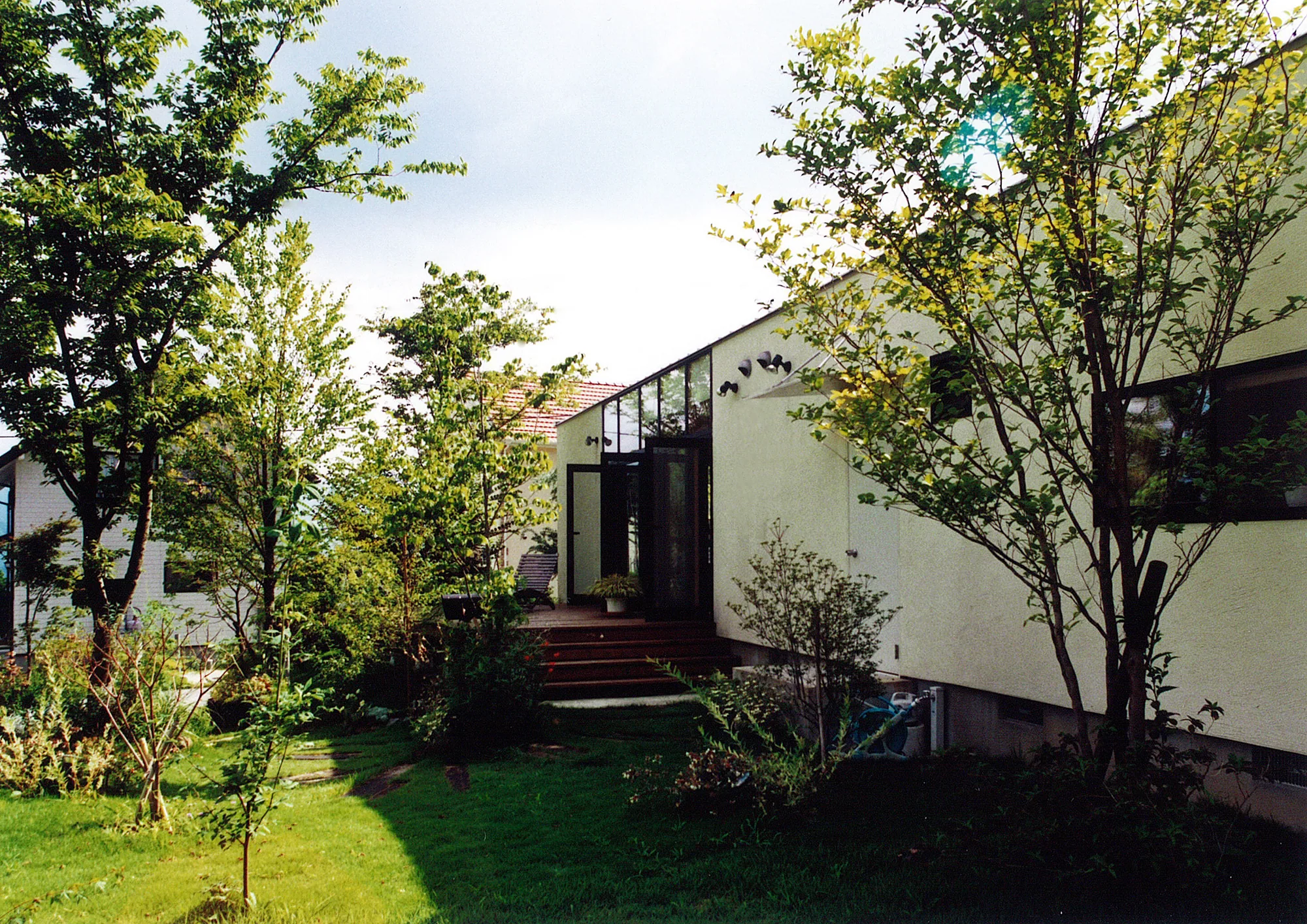 House M hakusui