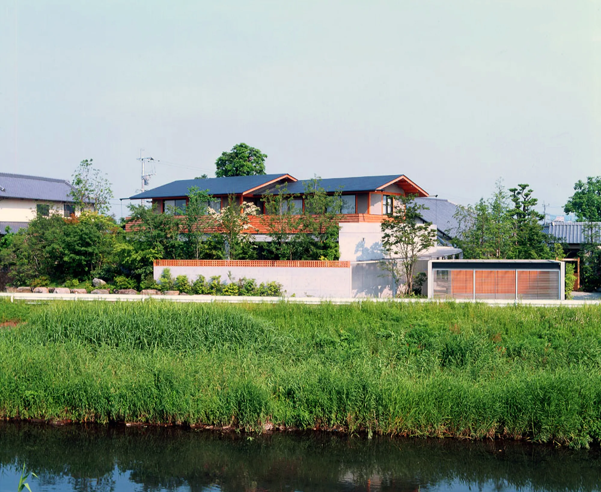 House N nuyamazu